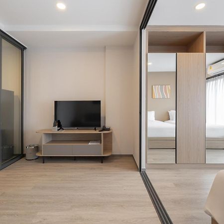 Salaya One Hotel & Service Apartment Екстер'єр фото