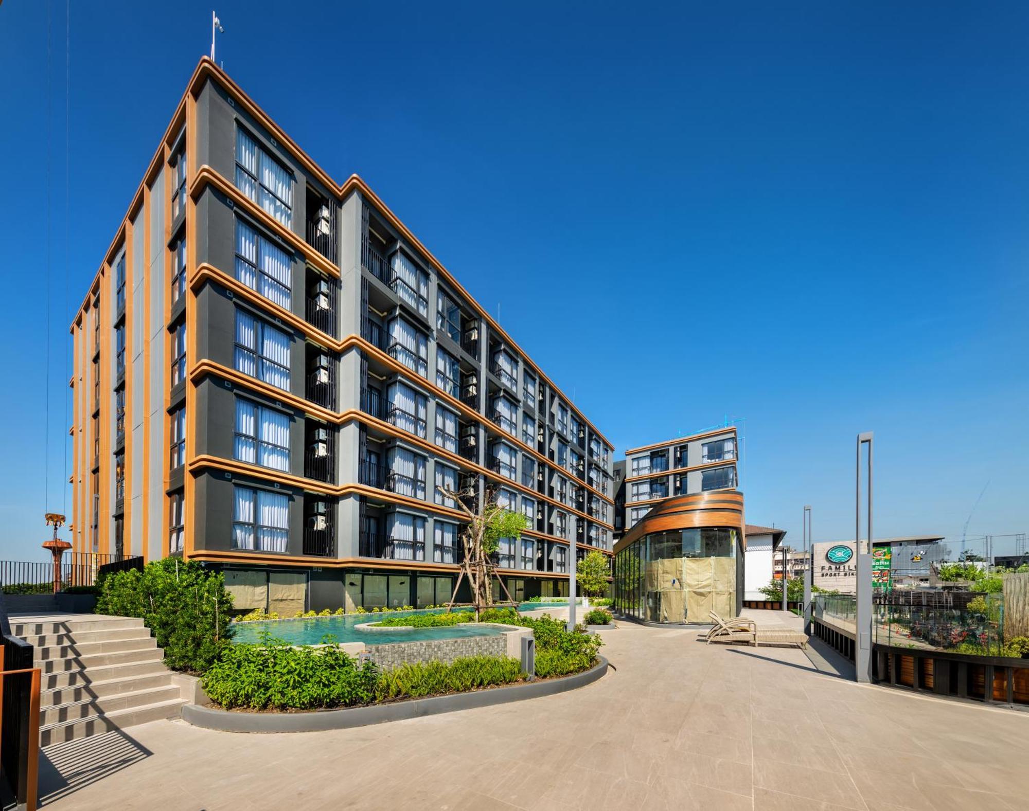 Salaya One Hotel & Service Apartment Екстер'єр фото