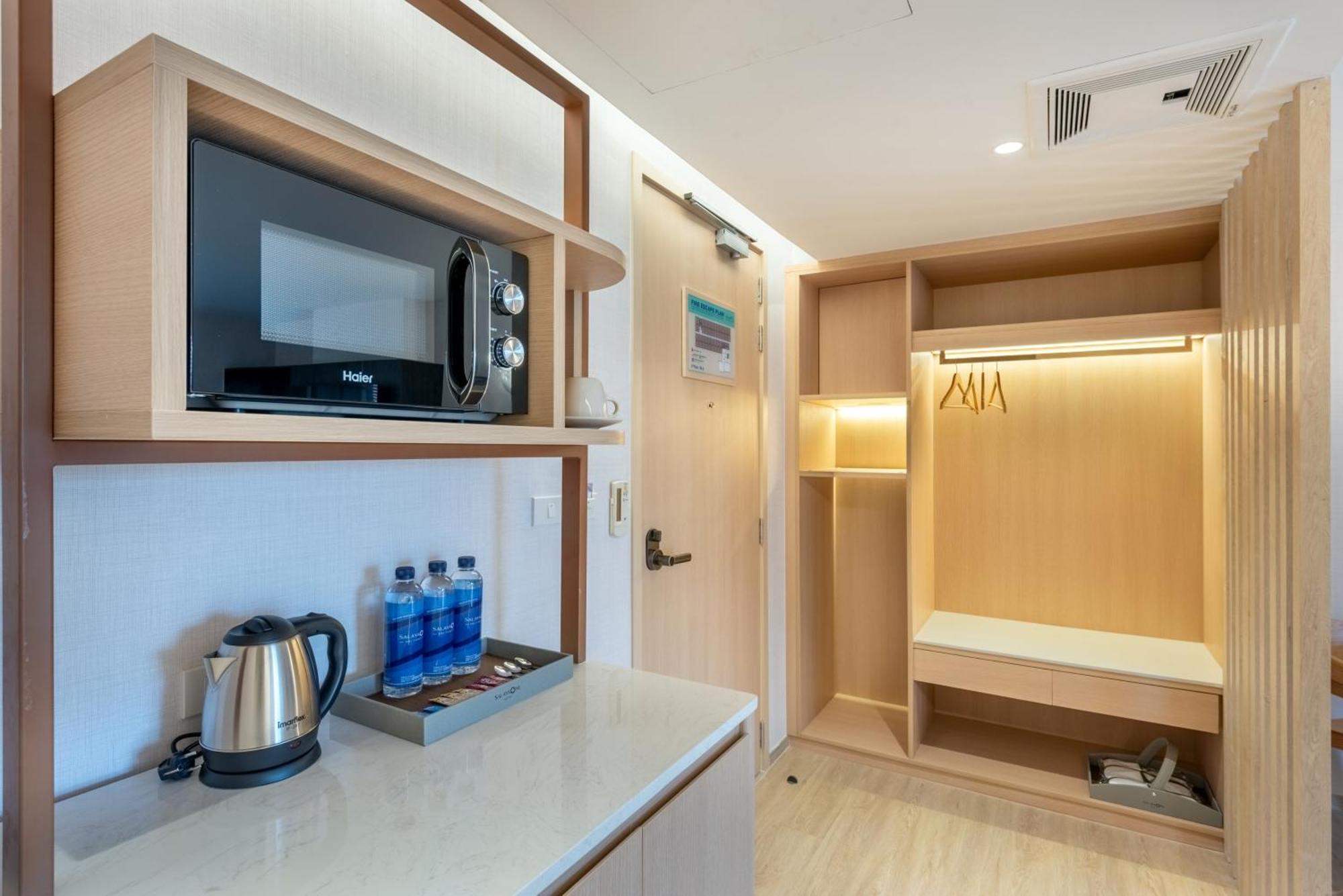 Salaya One Hotel & Service Apartment Екстер'єр фото
