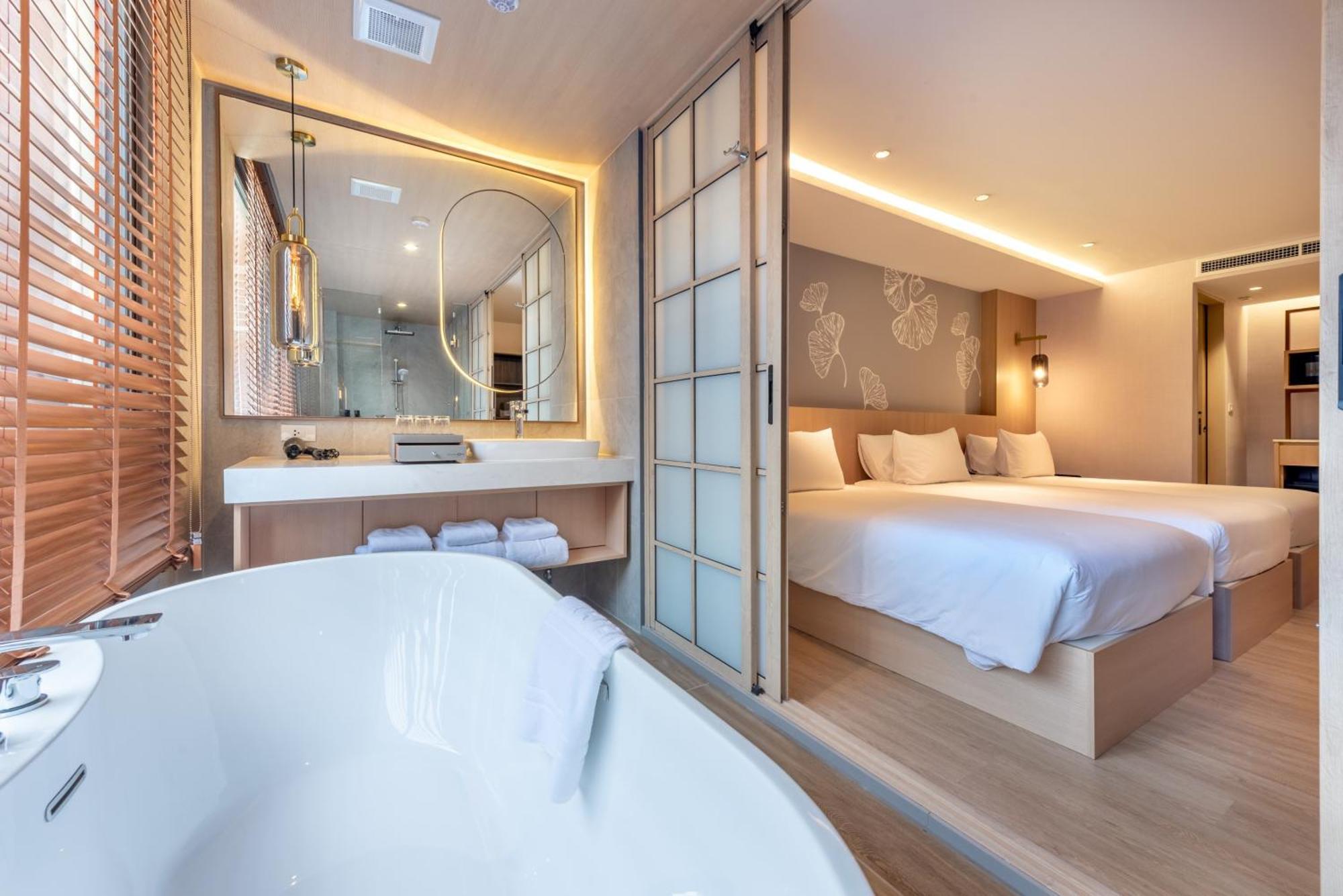 Salaya One Hotel & Service Apartment Екстер'єр фото