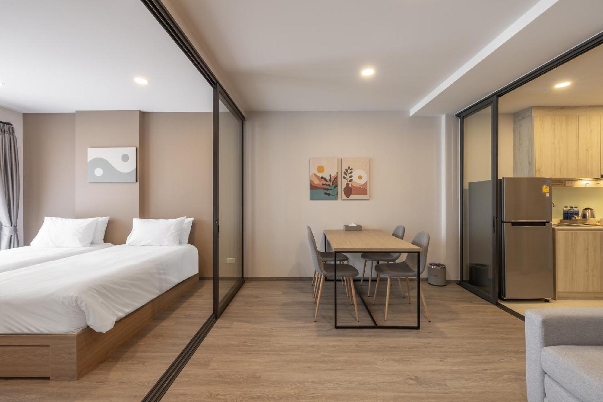 Salaya One Hotel & Service Apartment Екстер'єр фото
