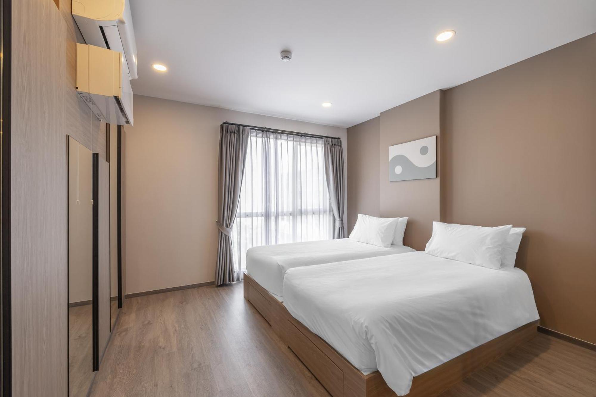 Salaya One Hotel & Service Apartment Екстер'єр фото
