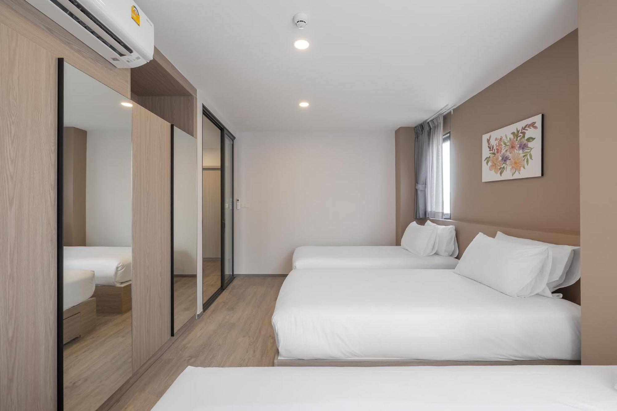 Salaya One Hotel & Service Apartment Екстер'єр фото