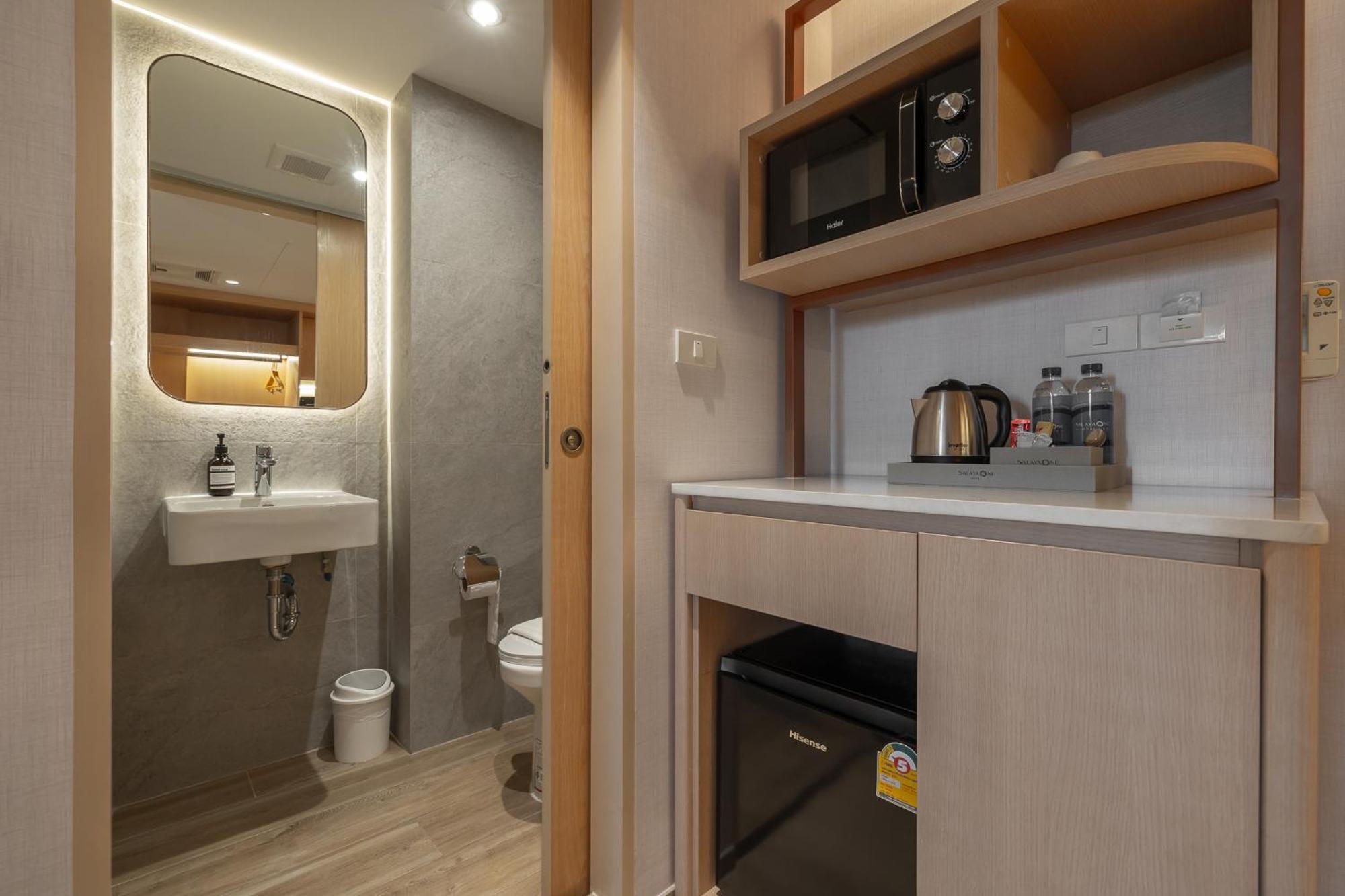 Salaya One Hotel & Service Apartment Екстер'єр фото