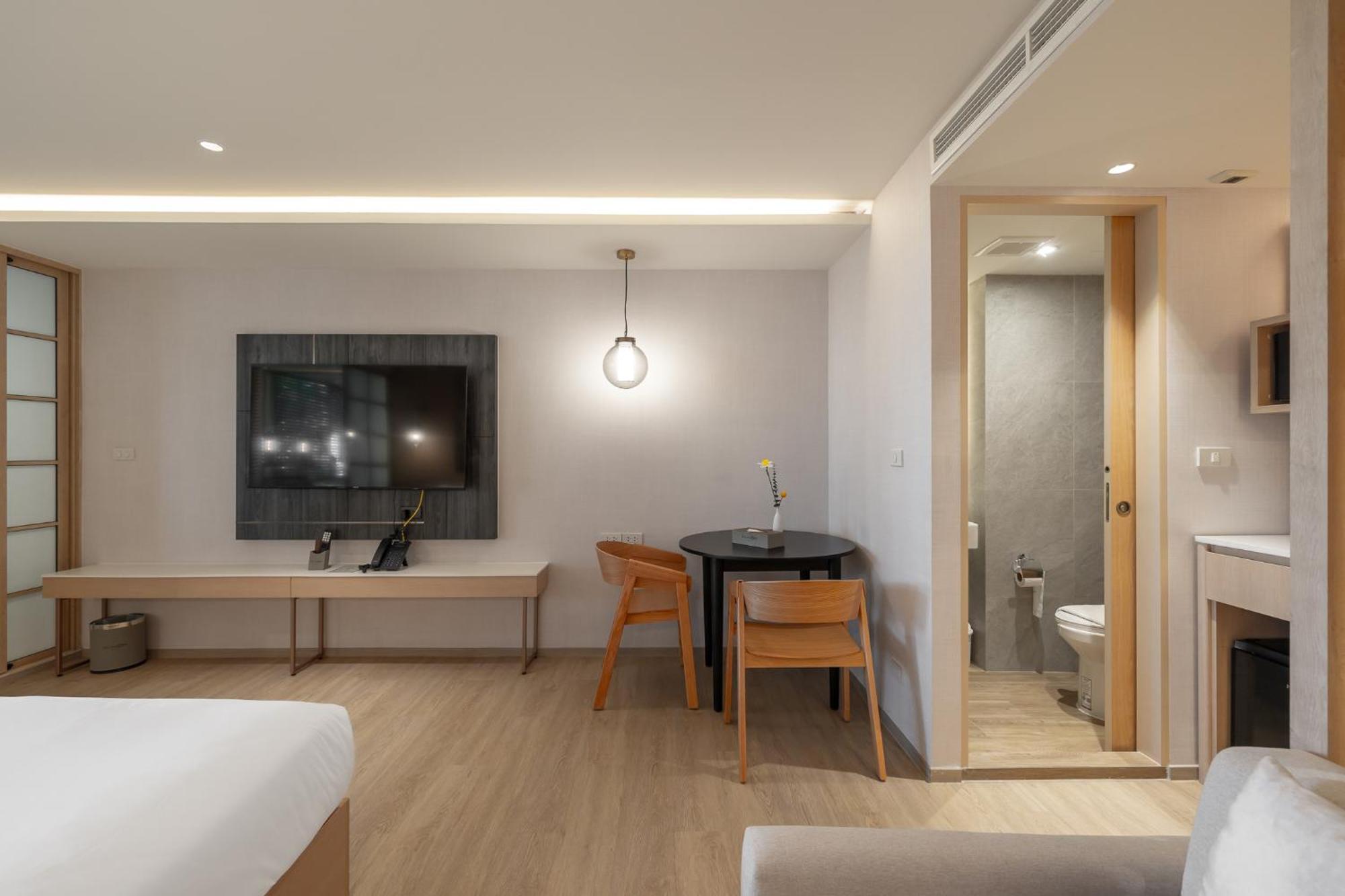 Salaya One Hotel & Service Apartment Екстер'єр фото